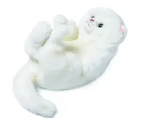 Kot bawiący się biały 23 cm
