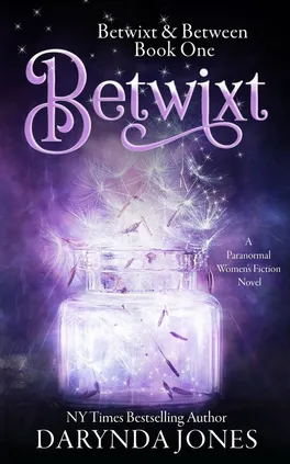 Betwixt - Darynda Jones